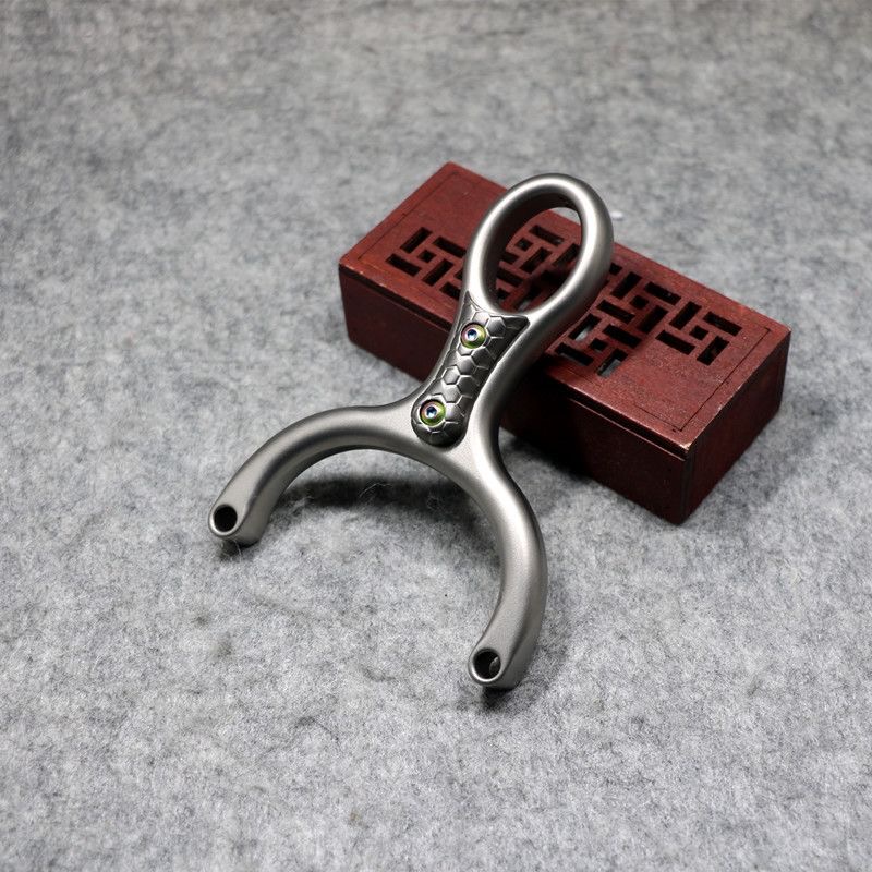 Monkey King Titanium Alloy Slingshot - Image 2